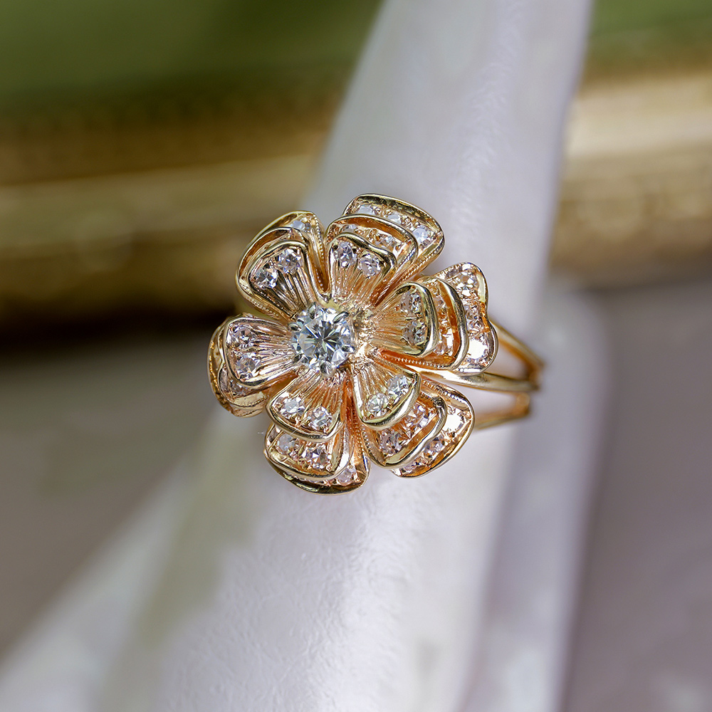 Spinning Flower Ring