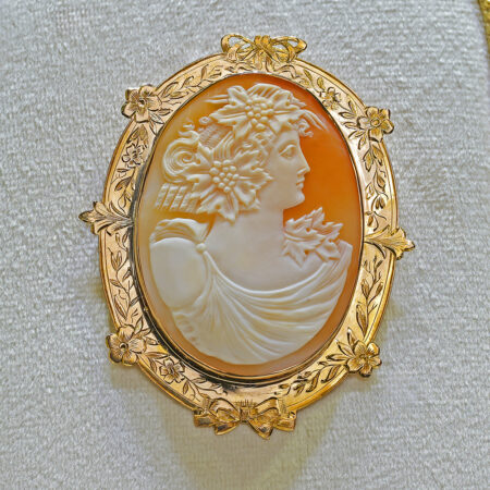 Cameo Engraved Brooch/Pendant