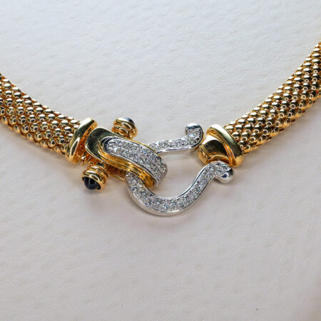 Horseshoe Diamond Clasp Mesh Necklace
