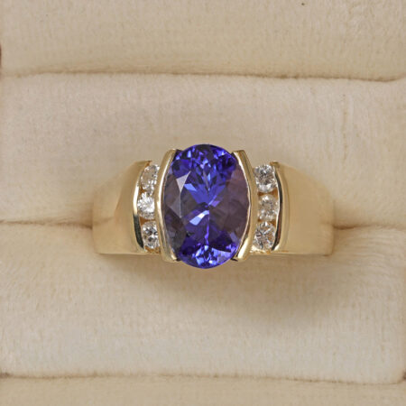 Tanzanite & Diamond Ring